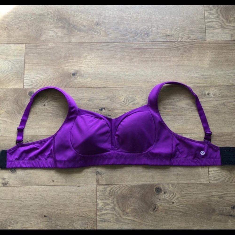 Lululemon TaTa Tamer 36D